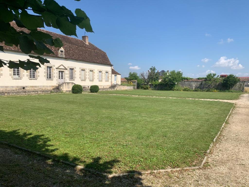 Вилла Demeure Saint Martin Sourdun Экстерьер фото